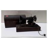 Singer Sewing Machine with wooden case no carry
