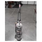 Shark Navigator DLX Vacuum Cleaner, used but in
