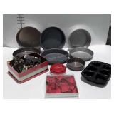 7 cake pans, canopy and hors d