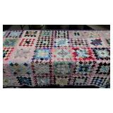 Colorful knotted quilt, light weight, in good