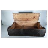 Wooden shipping crate, 33x20x8