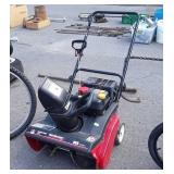 Snow Blower, Yard Machines, 4 cycle, 21" cut,