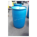 Blue poly 55 gallon Drum, missing one of the lid