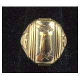 10k gold ring 7.26g size 8.75