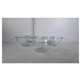 3 clear  glass Pyrex mixing bowls. One 1.5 qt and