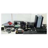 Electronics lot. Keyboards, speakers, clock