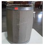 Painted Nail Keg, nice Decorators piece here, 18"