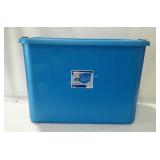 STERILITE 32 gallon tote with lid.
