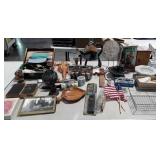 Group lot:  seahorse, sunglasses and glasses,