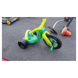 - no deskids Big Wheel type Tricycle, Ninja