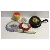 Decor with juicer, crab ashtray, apple jar,