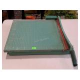PREMIER 19" paper cutter.