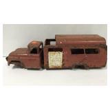 metal truck with horse trailer rusty decor piece