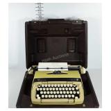 Smith Cornoa manual typewriter, works, needs new