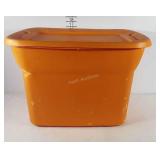 Sterilite 18 gallon tote with lid.