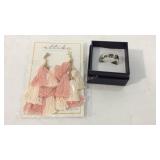 Elephant resin ringside 10.5  and a pair of