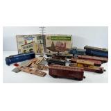 Train group: Lionel cars, 2 other metal cars,