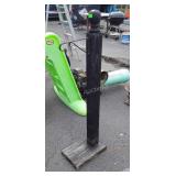 Yard post for flower pot