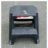 Rubbermaid Step stool