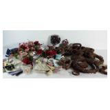 Crafting lot: twig wreathes, everlasting flowers,