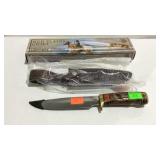 Red plains chief knife with leather sheath and