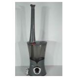 Air Inovations Humidifier.  Powers on.