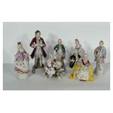 Figurine lot including 1 vase. All but one are