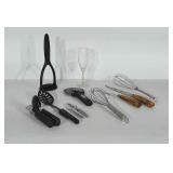 Kitchen utensils group lot. Includes a carving