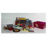 Mixed tools lot: steel wool, sand paper. Drywall