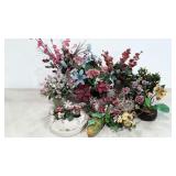 Everlasting flower arrangements in vases,