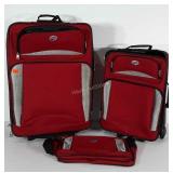 American Tourister 3 piece luggage set. Hard