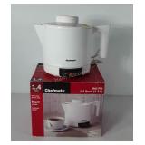 1.4qt Chefmate hot pot in box, powers up