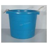 20 gallon all purpose tub with rope handles.