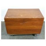 Storage chest, missing lock hardware, condition