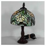 Leaded glass table lamp, 12" tall