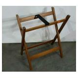 Luggage stand, folds for storage
