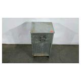 Pet Lodge Chow Hound self feeder, 22" tall, can