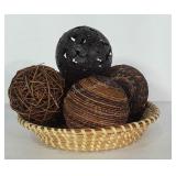 Woven basket with 5 decorative balls, all