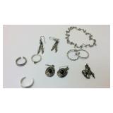 Group with earrings, toe rings, anklet etc