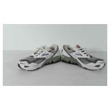 Brooks tennis shoes, women