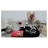 Kitchenwares, Corning mugs, cutting board,