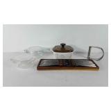 Kitchenwares, includes Pyrex dishes, corning ware