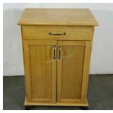 Kitchen cart, shelf needs pegs but it is present,