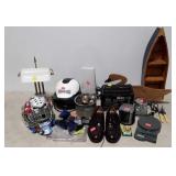 Mixed group, sports helmets, men