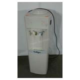 Cullman water dispenser with both hot and cold