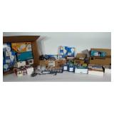 Large light bulb lot: LED, Flood light