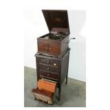 Working Victrola phonograph. See video. This is a