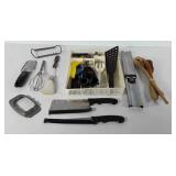 Kitchenwares, includes drawer organizer,