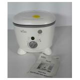 Rival deep fryer. Used. Powers on. Measures