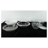 Pyrex dishes, includes five pie pans (one fire